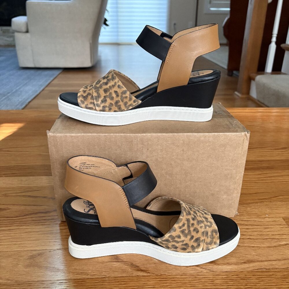 Sofft Wedge Sandals - NWOT (10M)